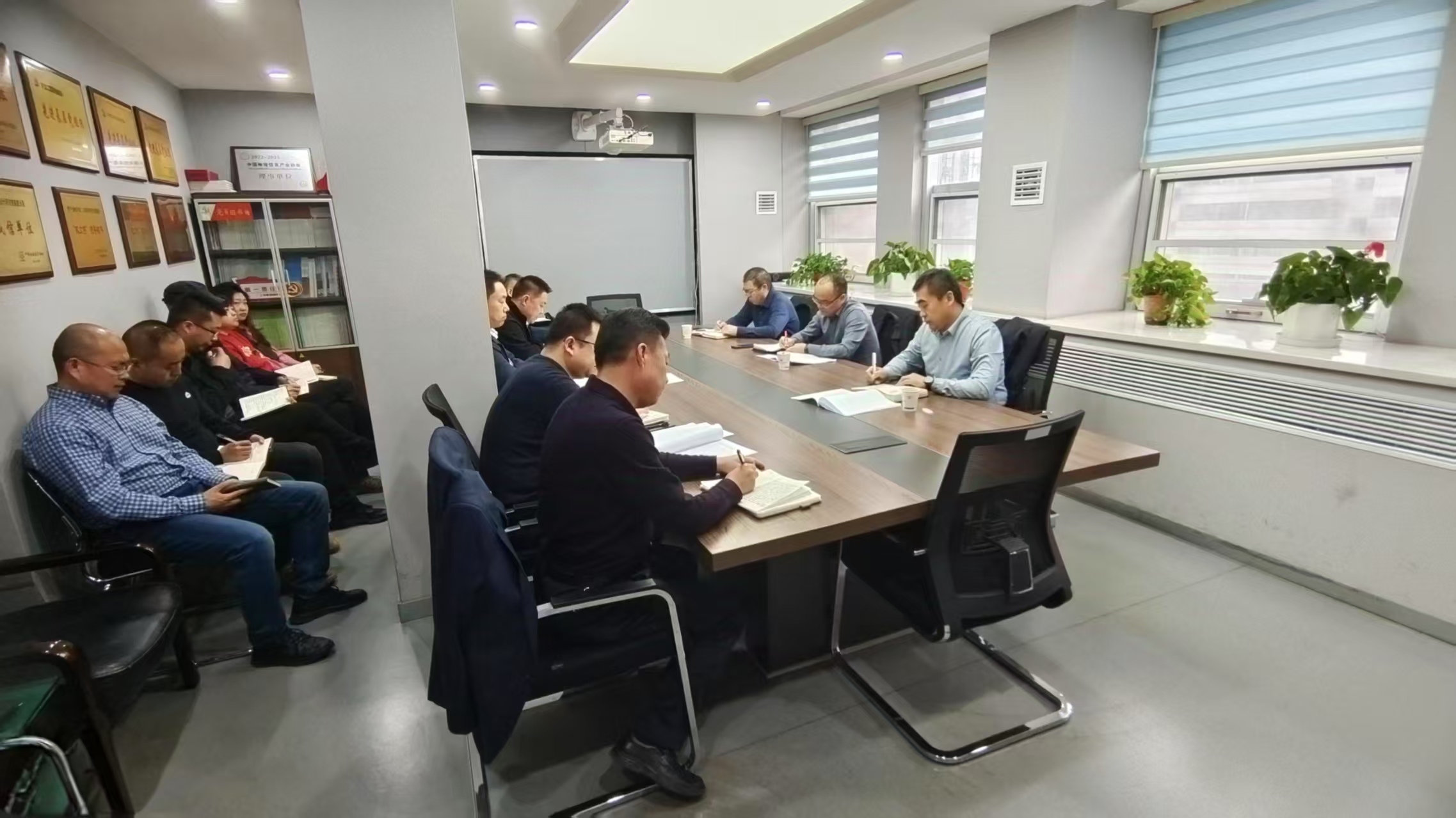 1740726616430144.jpg 1740726616430144.jpg