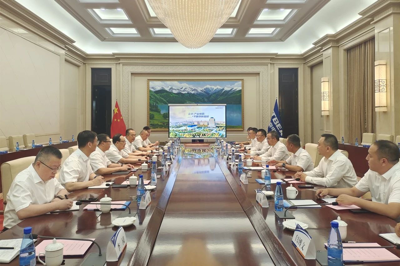 1751257524195265.jpg 1751257524195265.jpg